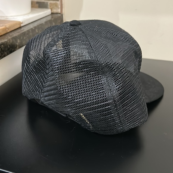 Cannabis Cowboy Toque and Ashtray - Picture 2 of 7